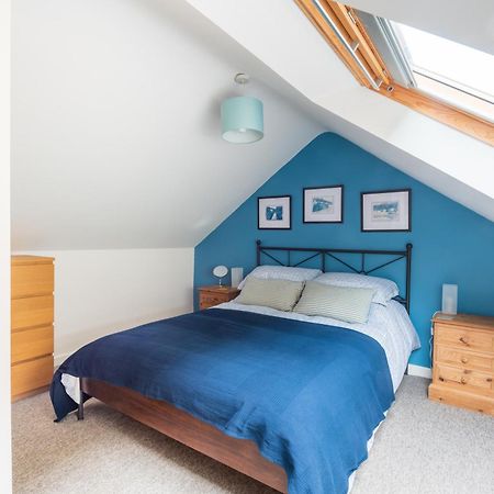 Riverside Bothy In Heart Of Scenic Harbour Village Solva Εξωτερικό φωτογραφία