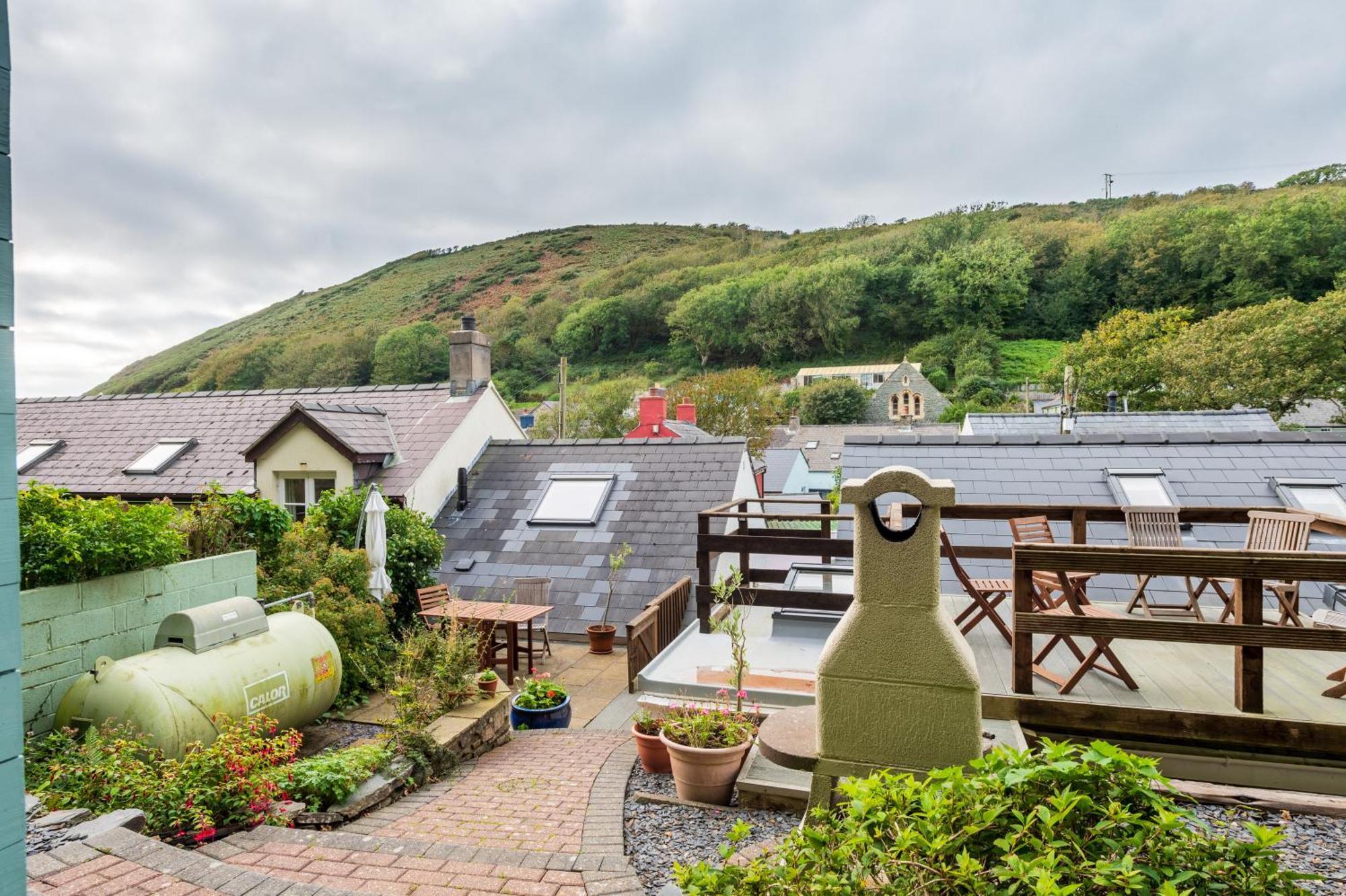Riverside Bothy In Heart Of Scenic Harbour Village Solva Εξωτερικό φωτογραφία