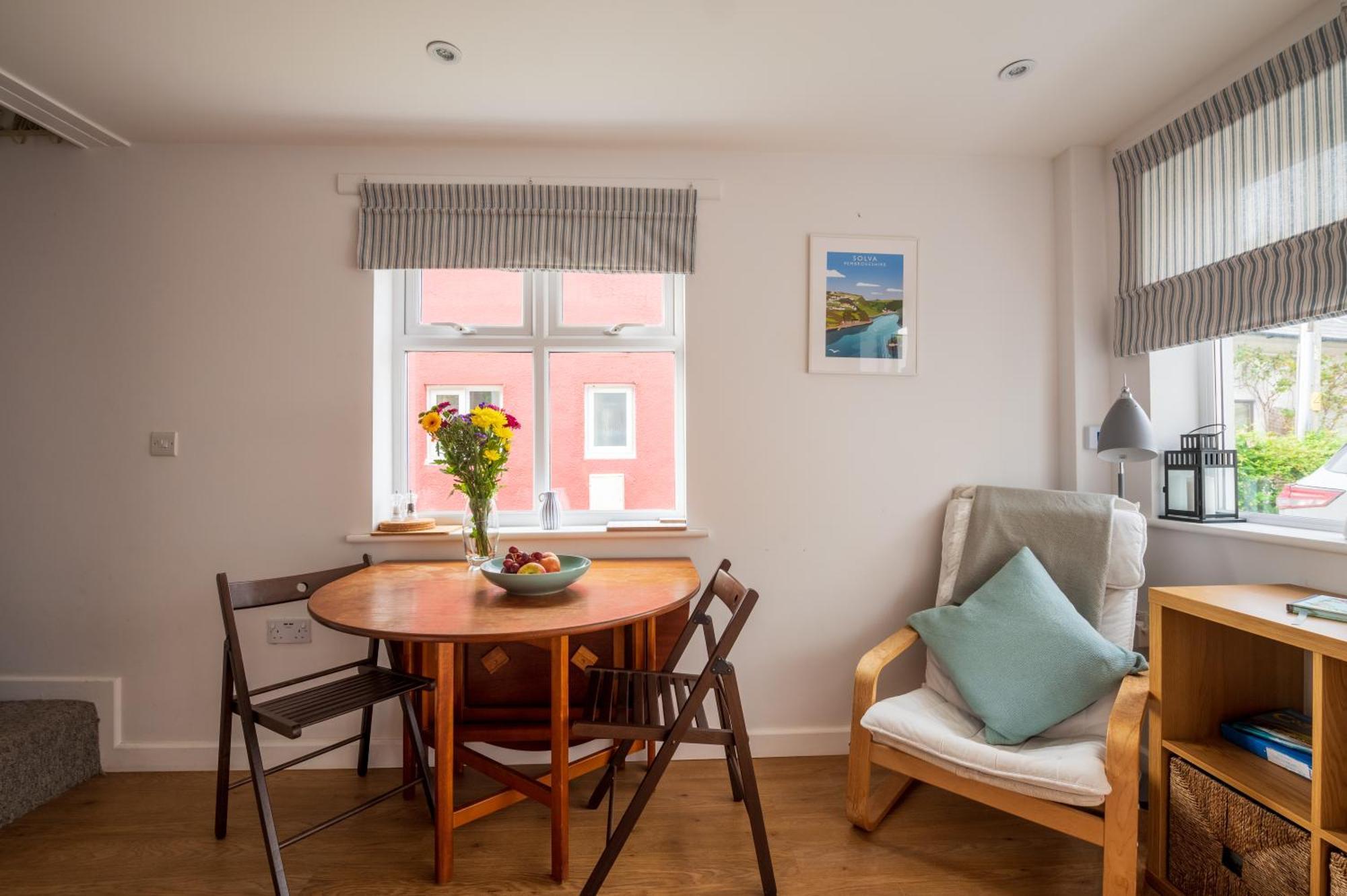 Riverside Bothy In Heart Of Scenic Harbour Village Solva Εξωτερικό φωτογραφία
