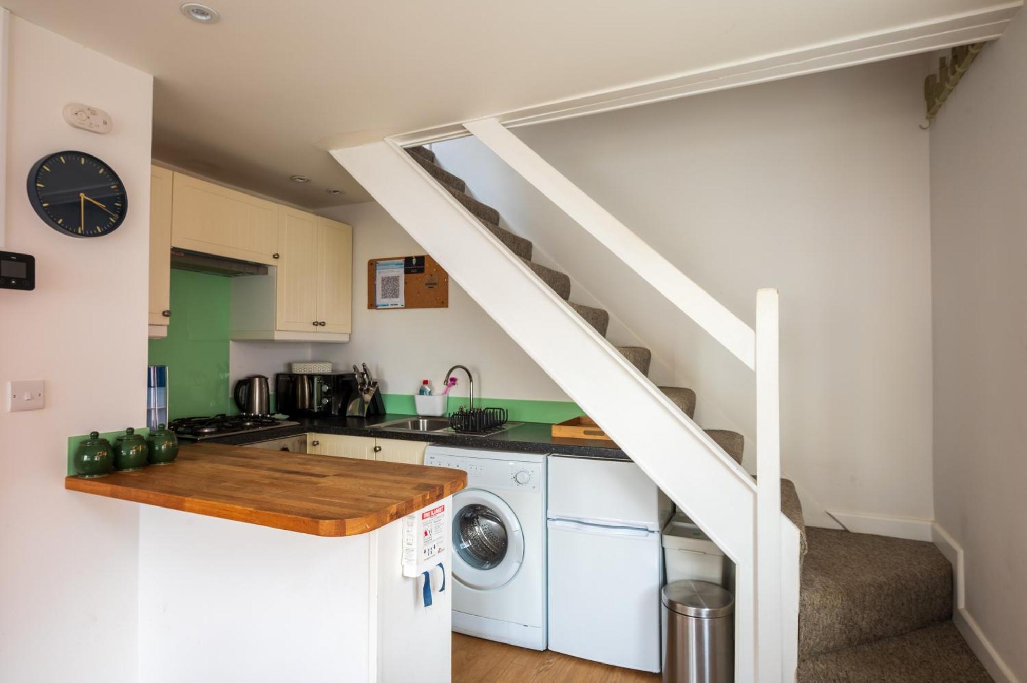 Riverside Bothy In Heart Of Scenic Harbour Village Solva Εξωτερικό φωτογραφία